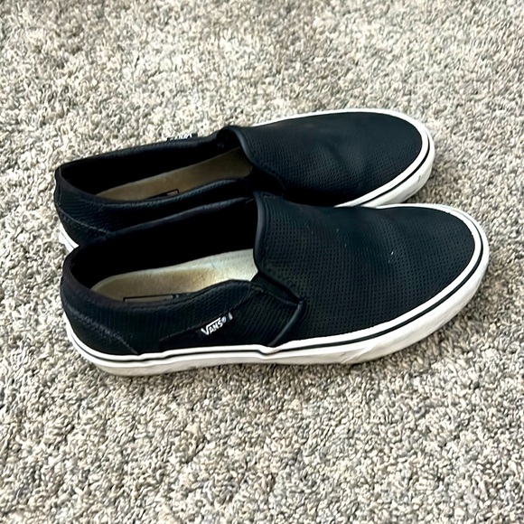 Vans - Picture 2 of 2
